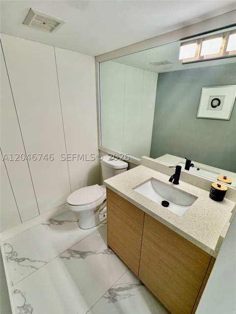 20379 W Country Club Dr 1537, Aventura FL - photo 9 of 26