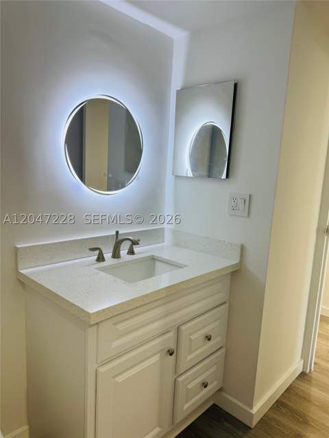3675 N Country Club Dr 2007, Aventura FL - photo 14 of 51