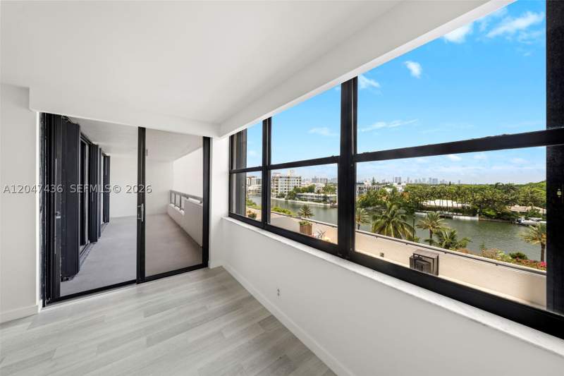 2 bedroom Condominium at 2555 Collins Ave 706, Club Atlantis Condo, Miami Beach — photo 5