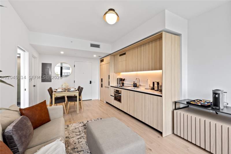 1 bedroom Condominium at 225 N Miami Ave 1102, District 225, Miami — photo 5
