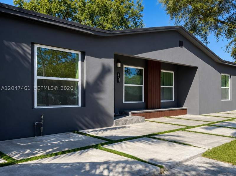 3 bedroom SingleFamilyResidence at 6700 NW 5th Ave, 7th Avenue Highlands, Miami — photo 2