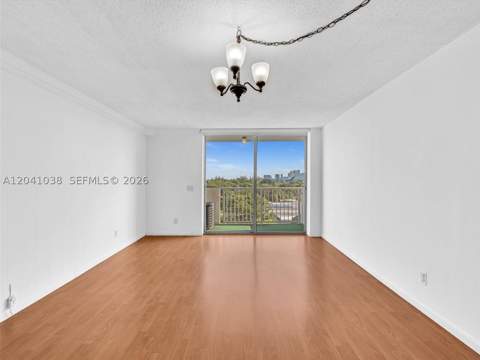 2020 NE 135th St 601, North Miami FL - photo 6 of 30