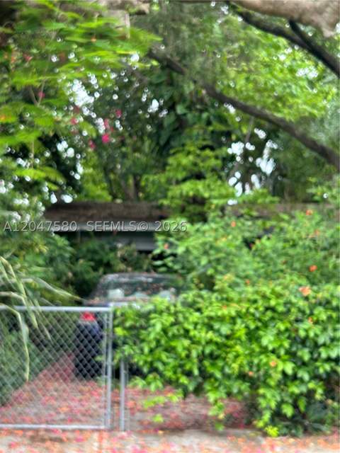 8285 SW 47th St, Miami FL - photo 6 of 18