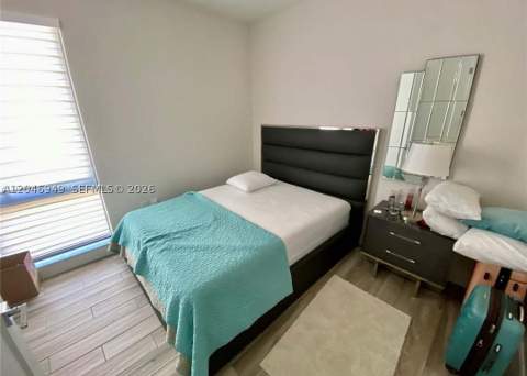 8256 NW 48th ter, Doral FL - photo 16 of 32