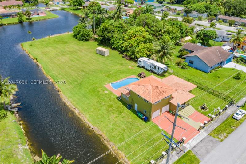 4 bedroom SingleFamilyResidence at 17135 NW 19th Ave, Sunny Isles Inland, Miami Gardens — photo 3