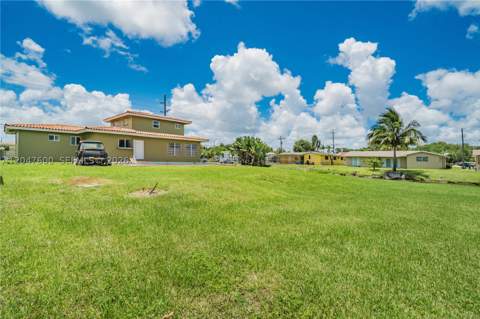17135 NW 19th Ave, Miami Gardens FL - photo 8 of 10
