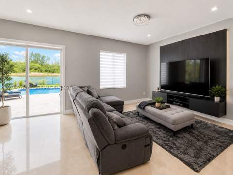 1437 SE 22nd Ln, Homestead FL - photo 9 of 25