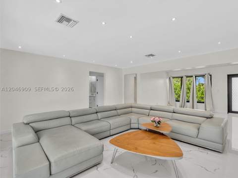 19225 NE 18th Ave, Miami FL - photo 12 of 56