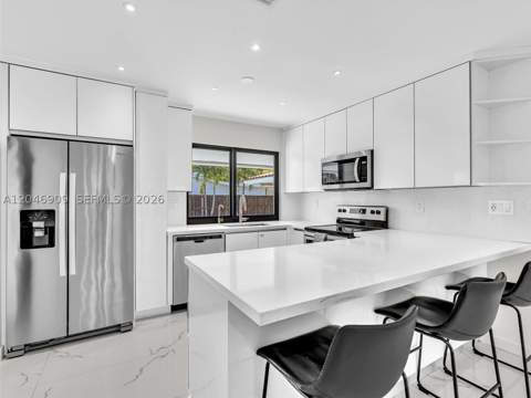 19225 NE 18th Ave, Miami FL - photo 16 of 56