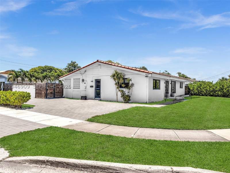 4 bedroom SingleFamilyResidence at 19225 NE 18th Ave, Greyknoll Ests Resub, Miami — photo 2