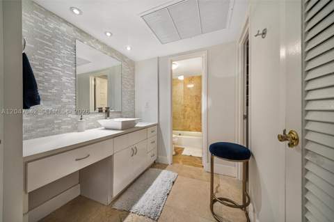 5701 Collins Ave 1415, Miami Beach FL - photo 12 of 33