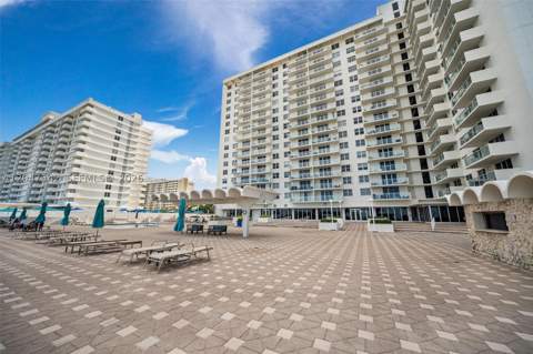 5701 Collins Ave 1415, Miami Beach FL - photo 19 of 33