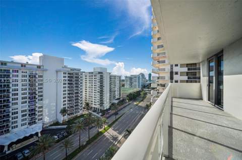 5701 Collins Ave 1415, Miami Beach FL - photo 8 of 33