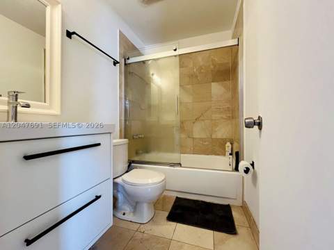 842 Meridian 2F, Miami Beach FL - photo 6 of 7