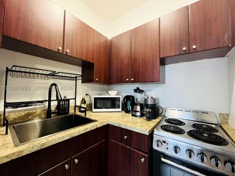 842 Meridian 2F, Miami Beach FL - photo 7 of 7