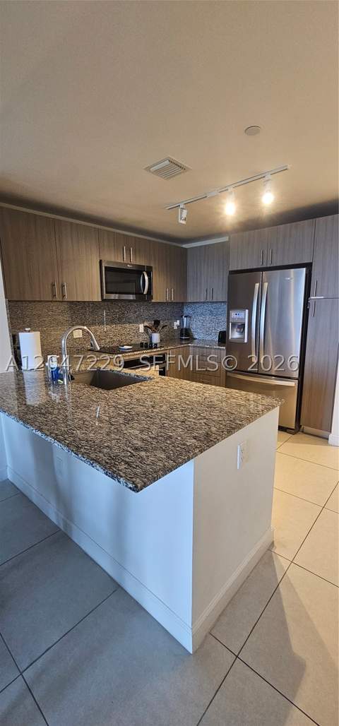 5350 NW 84th Ave 507, Doral FL - photo 10 of 34