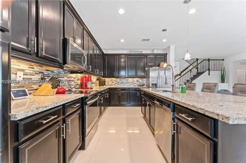 14856 SW 27th Ter, Miami FL - photo 10 of 59