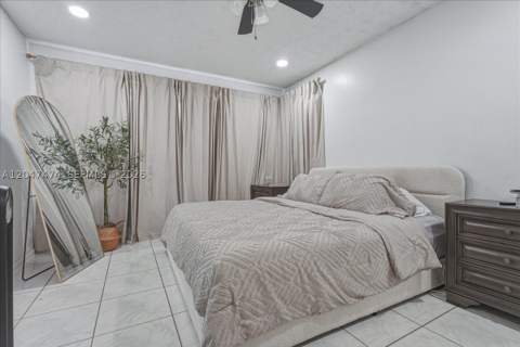 7850 W 16th Ave, Hialeah FL - photo 10 of 36