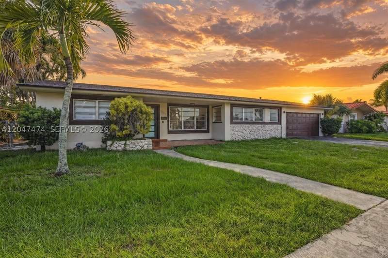 5 bedroom SingleFamilyResidence at 7850 W 16th Ave, Palm Springs Lakes 5th Ad, Hialeah — photo 2