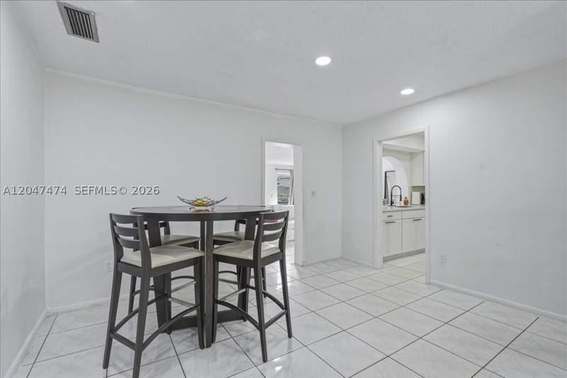 5 bedroom SingleFamilyResidence at 7850 W 16th Ave, Palm Springs Lakes 5th Ad, Hialeah — photo 5
