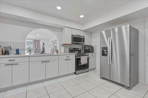 7850 W 16th Ave, Hialeah FL - photo 8 of 36