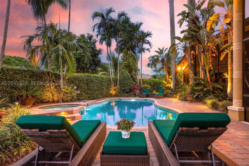 4 bedroom SingleFamilyResidence at 29482 SW 193rd Ct, Biscado Ests Sec 1, Homestead — photo 4
