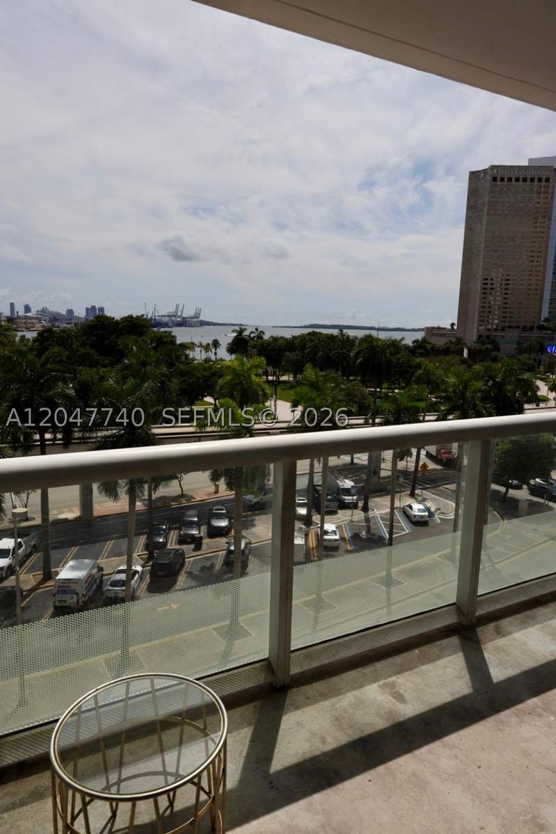 0 bedroom Condominium at 50 Biscayne Blvd 606, 50 Biscayne Condo, Miami — photo 4