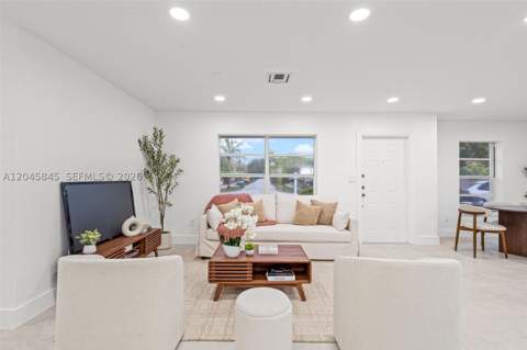 18103 SW 93rd Avenue, Palmetto Bay FL - photo 10 of 45