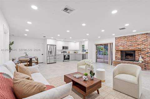 18103 SW 93rd Avenue, Palmetto Bay FL - photo 11 of 45