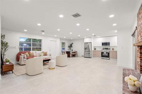 18103 SW 93rd Avenue, Palmetto Bay FL - photo 12 of 45