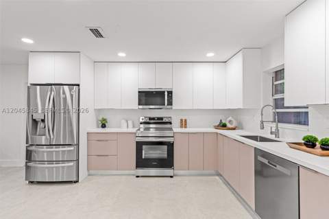 18103 SW 93rd Avenue, Palmetto Bay FL - photo 19 of 45