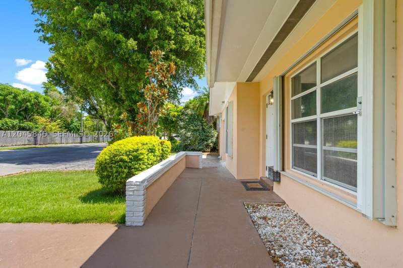 3 bedroom SingleFamilyResidence at 18103 SW 93rd Avenue, Bel Aire Sec 16, Palmetto Bay — photo 5