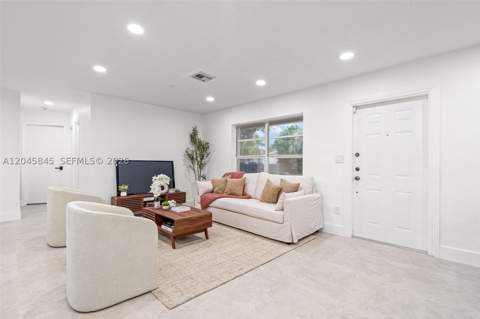 18103 SW 93rd Avenue, Palmetto Bay FL - photo 7 of 45