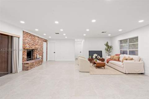18103 SW 93rd Avenue, Palmetto Bay FL - photo 8 of 45