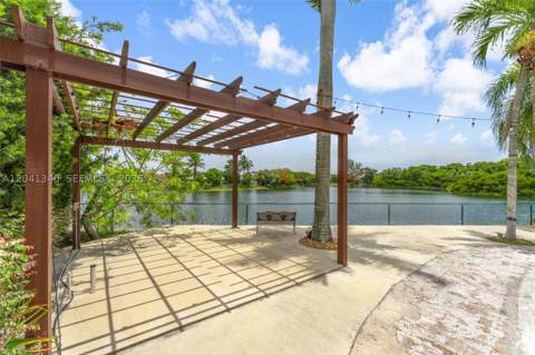 16335 SW 81 St, Miami FL - photo 6 of 14