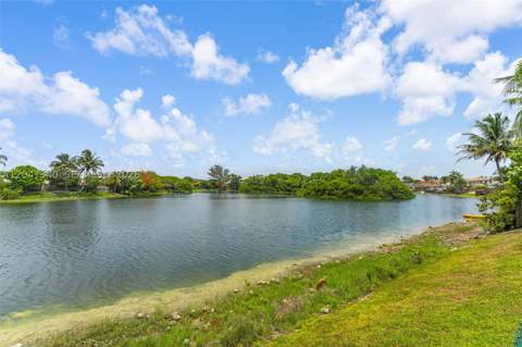 16335 SW 81 St, Miami FL - photo 7 of 14