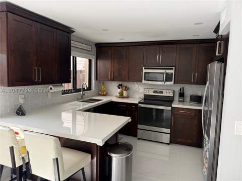 10171 SW 137th Ct, Miami FL - photo 9 of 29