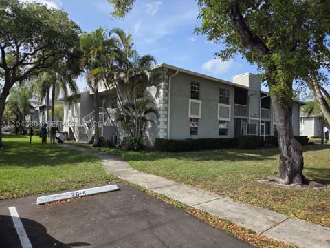 479 NE 210th Cir Ter 101-28, Miami FL - photo 8 of 10