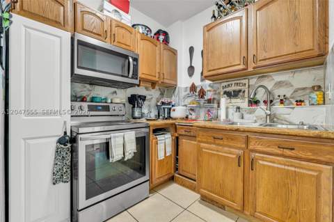 17820 NW 73rd Ave 103-1, Hialeah FL - photo 15 of 35