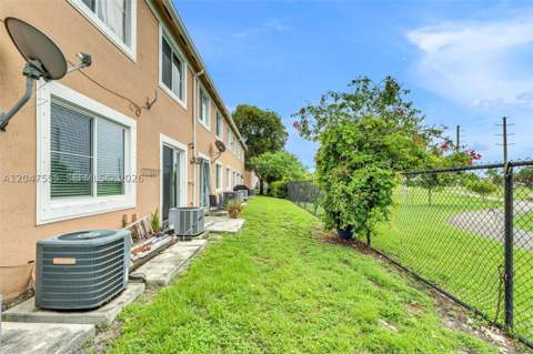 17820 NW 73rd Ave 103-1, Hialeah FL - photo 20 of 35