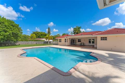 9900 SW 62nd St, Miami FL - photo 17 of 60