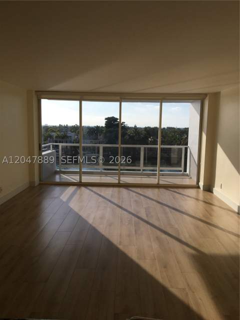 5700 Collins Ave 6J, Miami Beach FL - photo 11 of 38