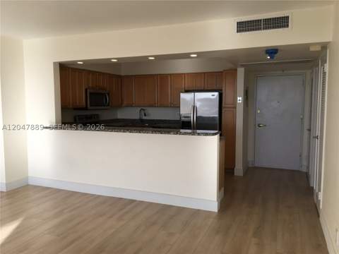 5700 Collins Ave 6J, Miami Beach FL - photo 16 of 38