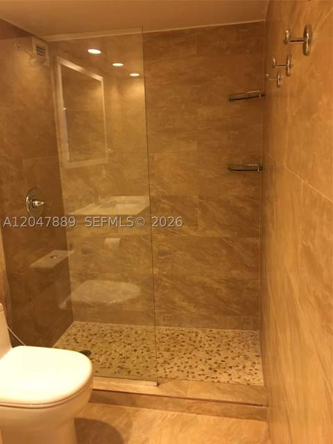 5700 Collins Ave 6J, Miami Beach FL - photo 23 of 38