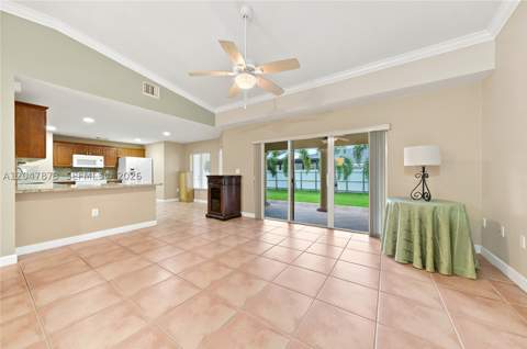 15059 SW 33rd Ter, Miami FL - photo 14 of 49
