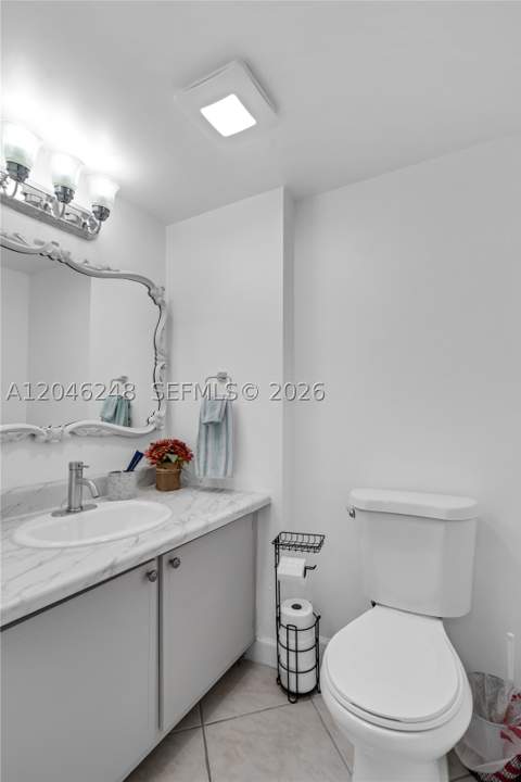 3849 NE 169th St 103, North Miami Beach FL - photo 16 of 34