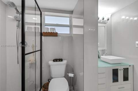3849 NE 169th St 103, North Miami Beach FL - photo 21 of 34