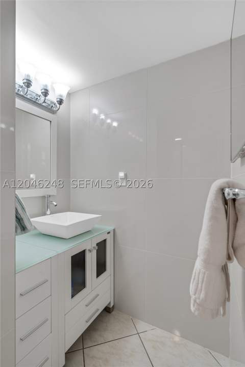 3849 NE 169th St 103, North Miami Beach FL - photo 23 of 34