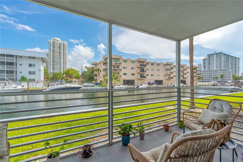 1 bedroom Condominium at 3849 NE 169th St 103, Eden Isles Condo Part 3, North Miami Beach — photo 4