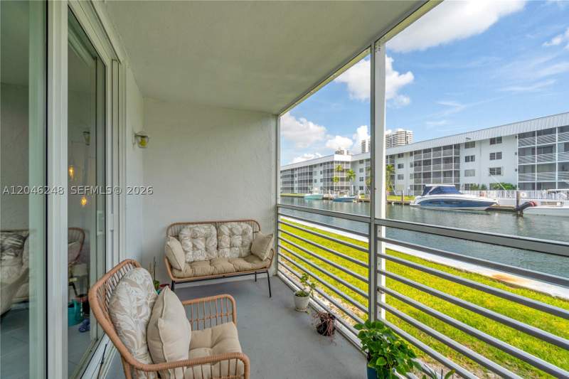 1 bedroom Condominium at 3849 NE 169th St 103, Eden Isles Condo Part 3, North Miami Beach — photo 5